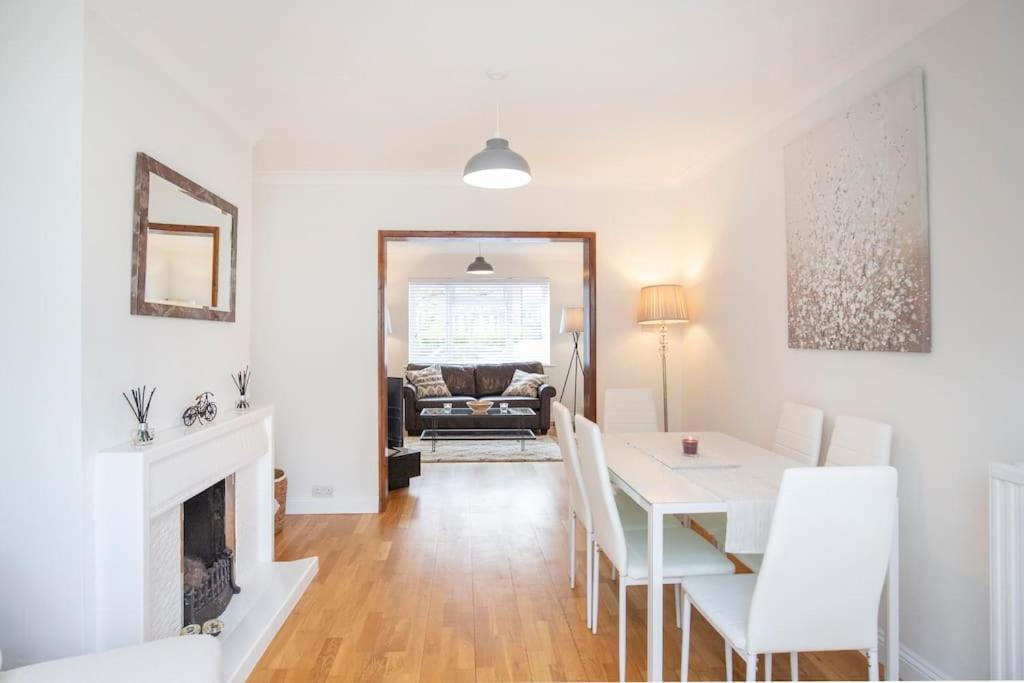 Willa 3 Bed House/Garden/Wi-Fi/Parking/Central Location Guildford Zewnętrze zdjęcie